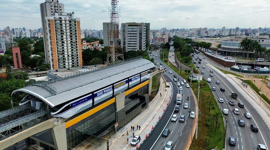 Tarcísio diz que mudou de opinião e vai rever concessão da Linha 17-Ouro para a ViaMobilidade