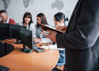 Por que as empresas estão treinando mais e aprendendo menos?