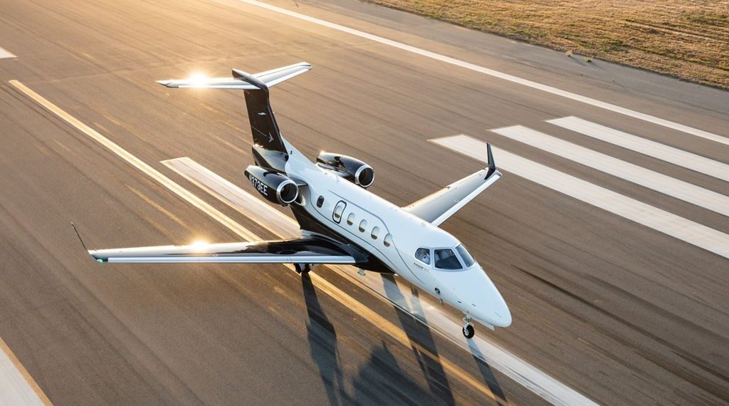 Embraer lança jato executivo com sistema de pouso automático