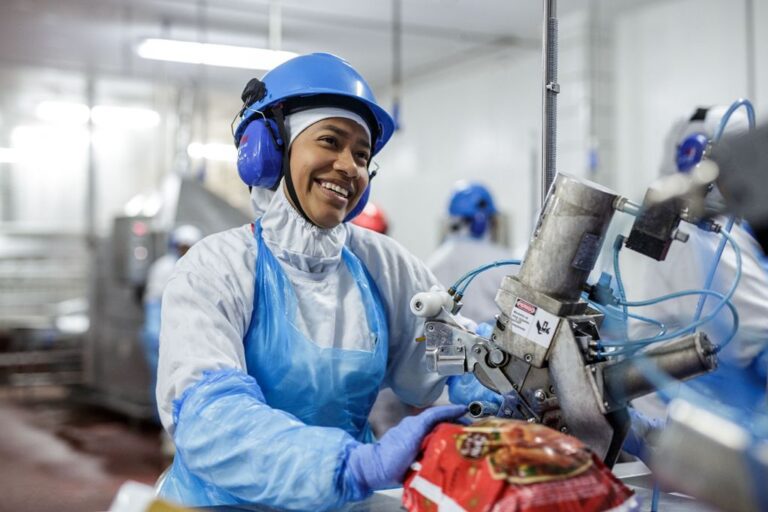 MBRF abre 43 vagas de estágio para estudantes de engenharia e veterinária em 11 estados