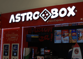 Rede de pizzarias temáticas Astrobox chega em SP e projeta atingir 10 unidades até o fim de 2026