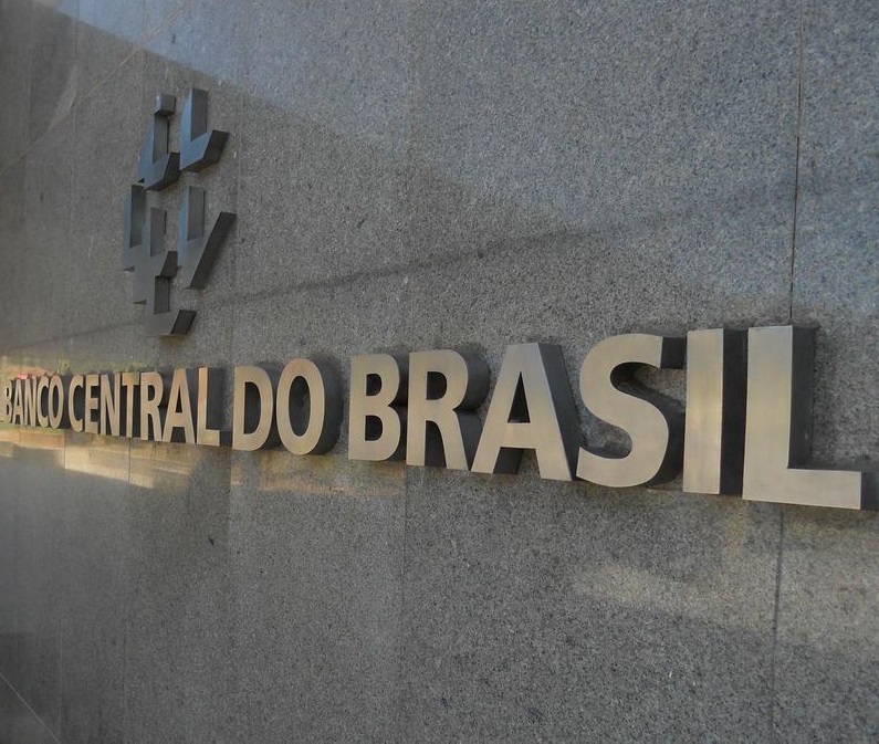 Atividade econômica brasileira cai 0,64% no terceiro trimestre, de acordo com Banco Central