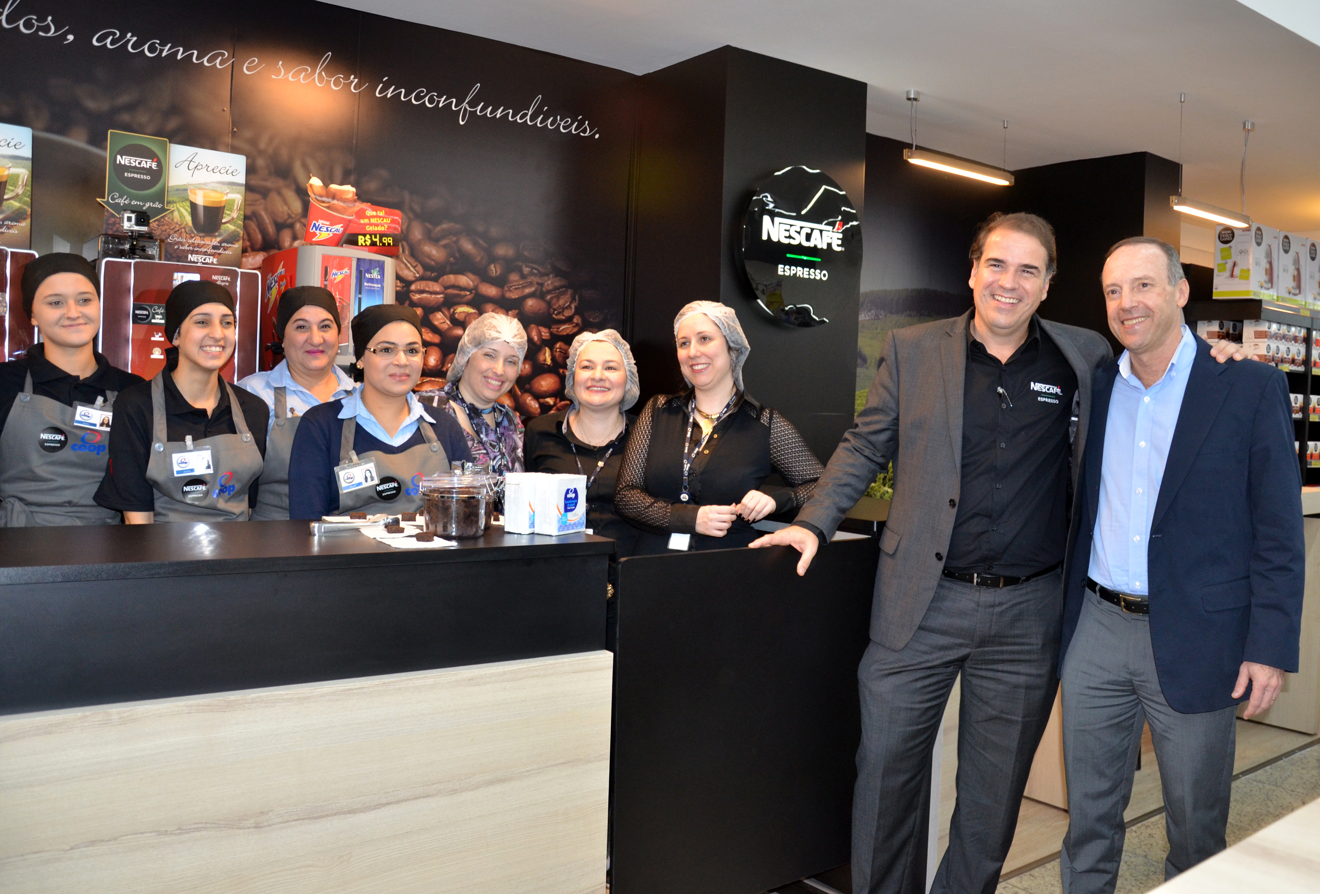 Primeira unidade da cafeteria Nescafé Expresso tem parceria com a Coop -  Mercado&Consumo