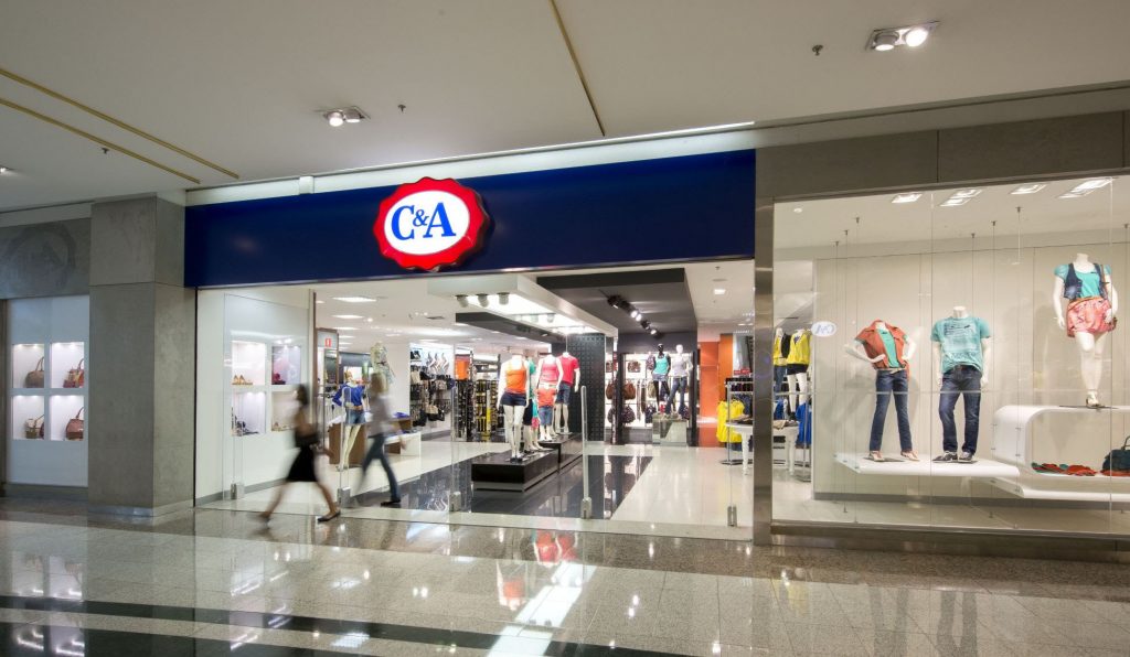 C&A vai promover lives semanais com influenciadoras e associados de lojas