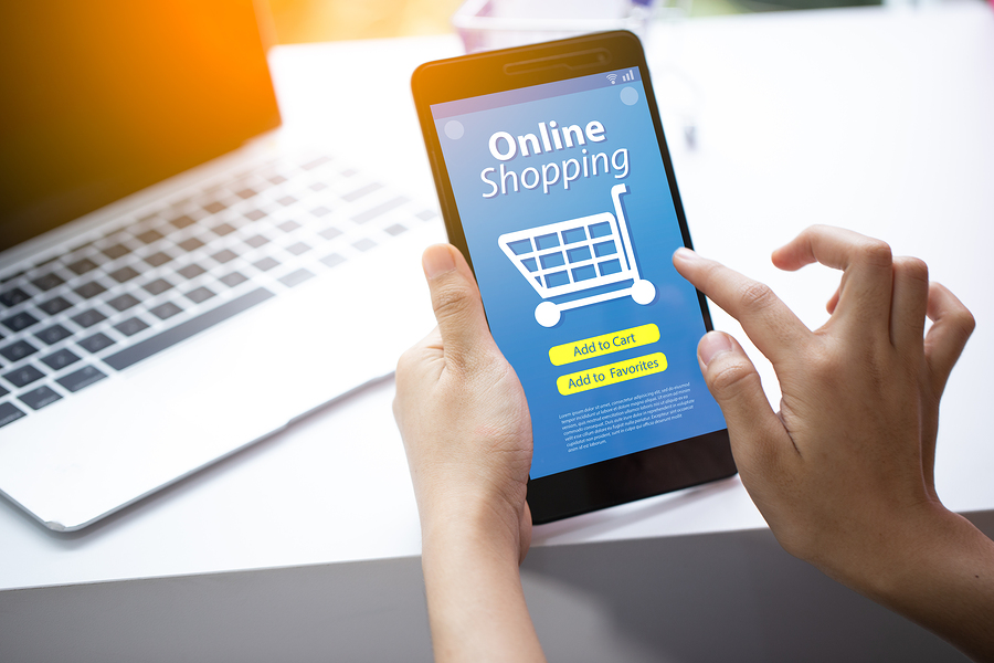 Sete em cada dez consumidores usam smartphone para compras online -  Mercado&Consumo