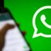 Pesquisa: um terço dos brasileiros já faz compras via WhatsApp
