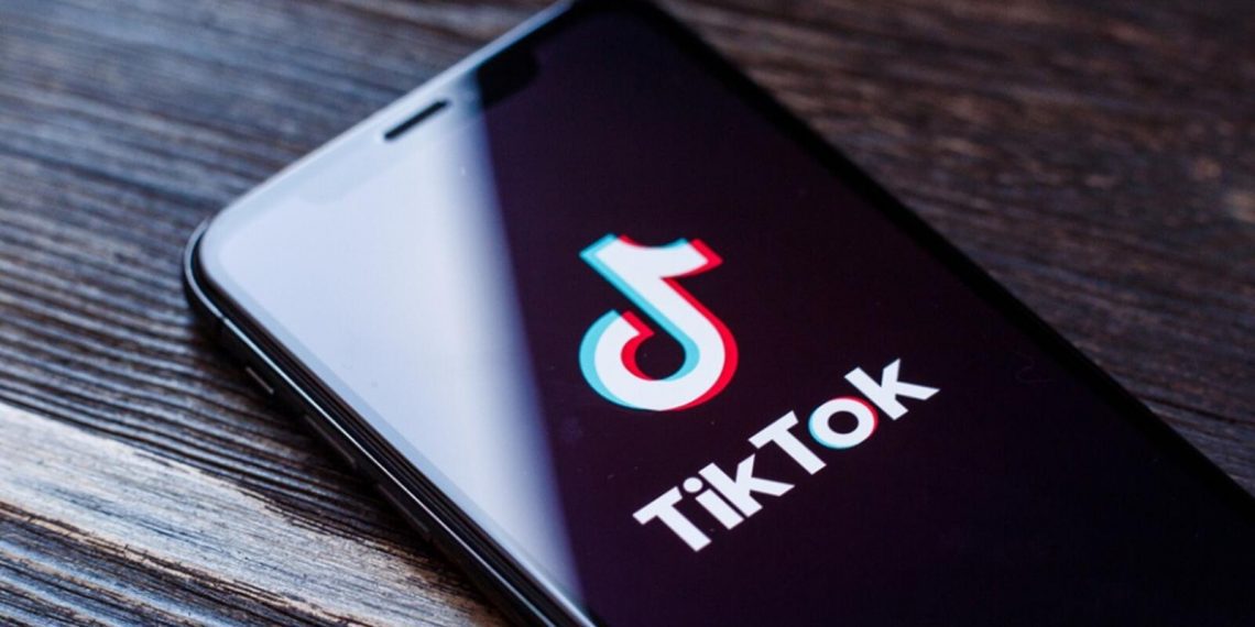 TikTok é multado na Itália por não impedir disseminação de conteúdo prejudicial