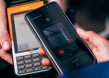 Itaú passa a permitir parcelamento na fatura do cartão de compras feitas à vista