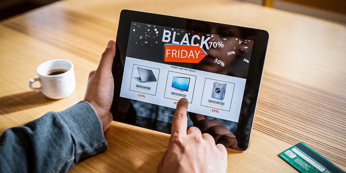 Black Friday: comércio eletrônico deve faturar R$ 7,93 bilhões em 2024