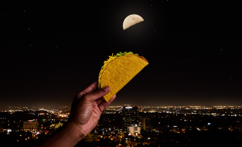 Taco Bell lança campanha global para celebrar o ícone do cardápio