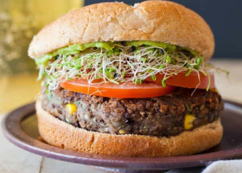 Kellogg expande parceria com Sodexo para incluir hambúrgueres à base de plantas