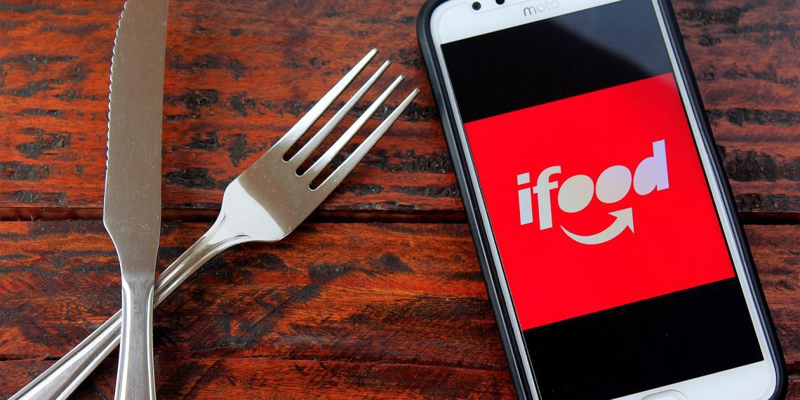 Gratuito para até 100 pedidos, novo cardápio digital do iFood promete benefícios para donos de restaurantes