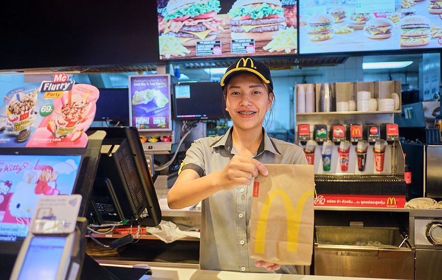 Vendas do McDonald's voltam aos níveis pré-pandemia e ganhos superam expectativas do mercado