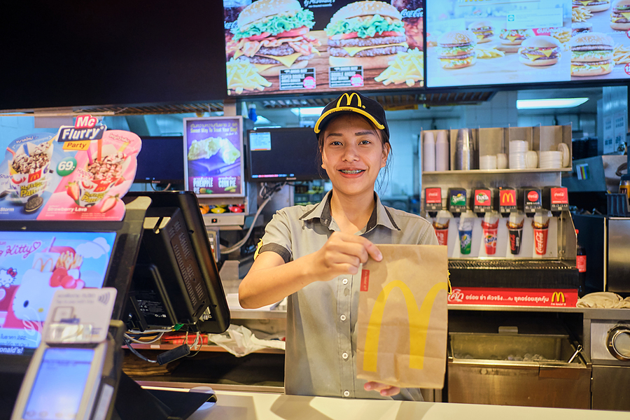 Vendas do McDonald's voltam aos níveis pré-pandemia e ganhos superam expectativas do mercado