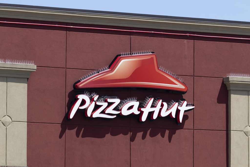 Dona do Frango Assado, Pizza Hut e KFC reverte prejuízo e tem lucro de R$ 21,1 mi