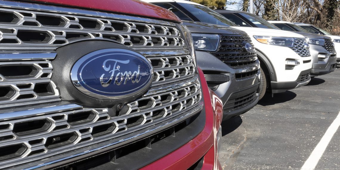 Ceará critica Ford por se negar a vender a marca Troller