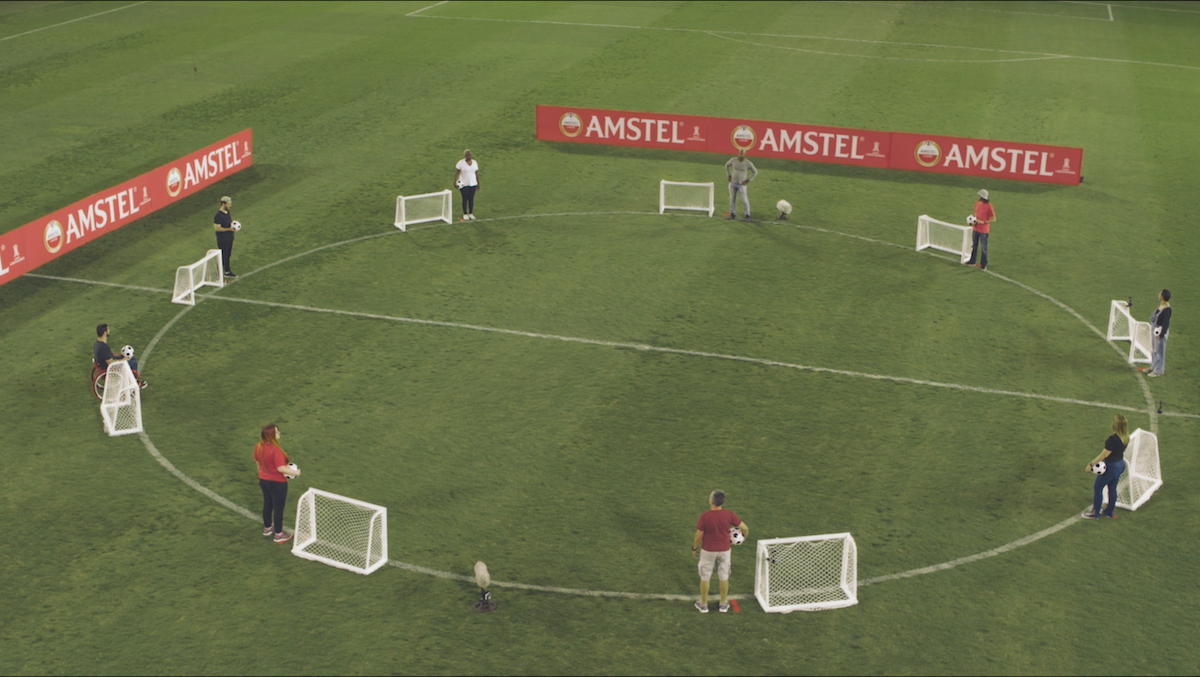 Amstel debate estereótipos do futebol e apoia inclusão no esporte