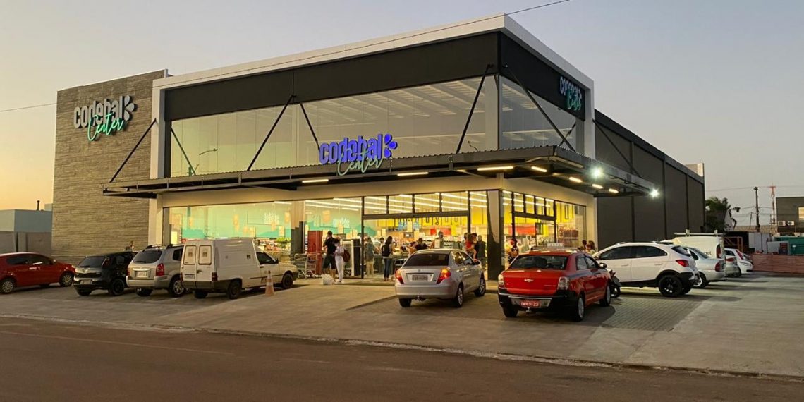 Supermercados de bairro se adaptam e crescem na pandemia