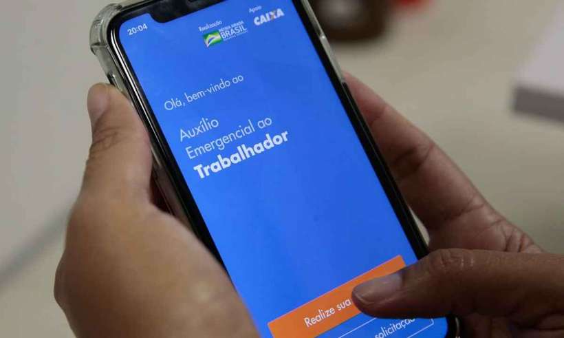 Caixa lança linha de crédito pelo celular, com valores de R$ 300 a R$ 1 mil