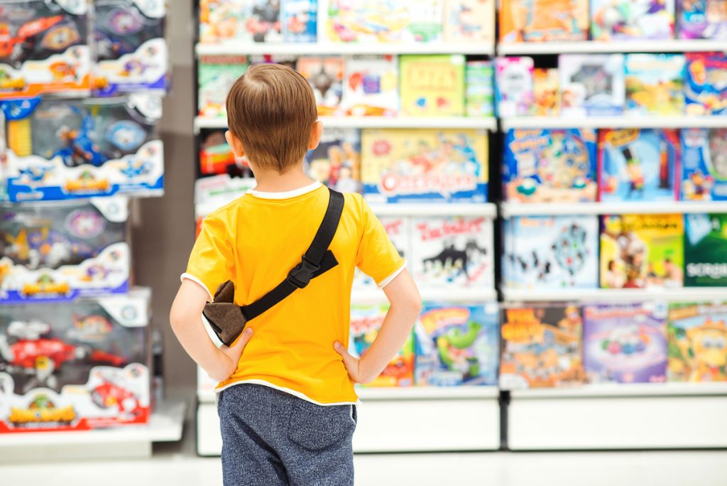 Pesquisa aponta que 72% dos brasileiros devem ir às compras para o Dia das Crianças