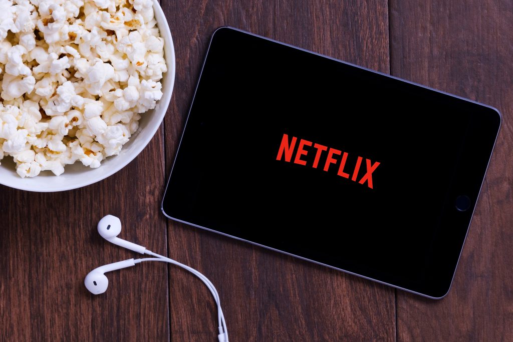 Netflix supera previsão de lucro no 3º trimestre e ganha 4,38 milhões de assinantes