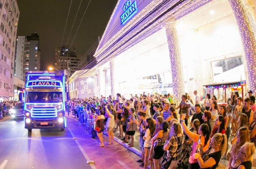 Varejista Havan promove carreata de Natal em 38 cidades no Sul do País