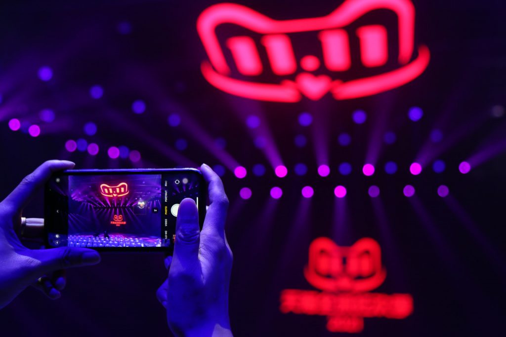 Compras e entretenimento se misturam no Festival 11.11 do Alibaba