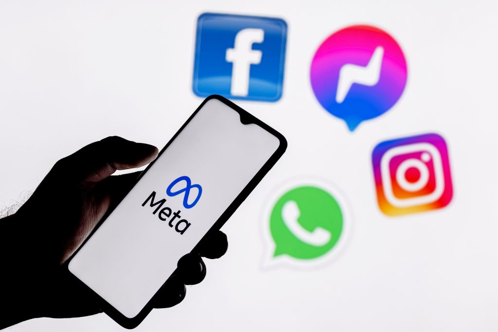 UE abre investigação formal contra Meta, com foco em proteção a menores no Facebook e Instagram