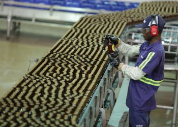 Ambev anuncia construção de fábrica de vidros sustentáveis no Paraná