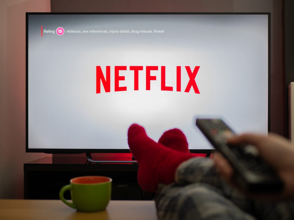Lucro da Netflix cresce 12% e atinge US$ 607 milhões no 4º tri de 2021