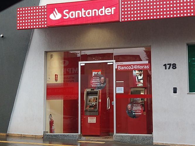 Santander e TecBan iniciam compartilhamento de espaço em agências
