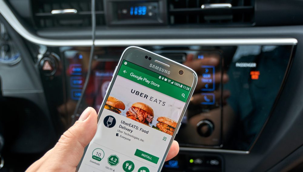 Puxado por delivery de alimentos, receita da Uber avança 83% no 4º trimestre