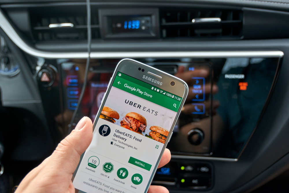 Puxado por delivery de alimentos, receita da Uber avança 83% no 4º trimestre