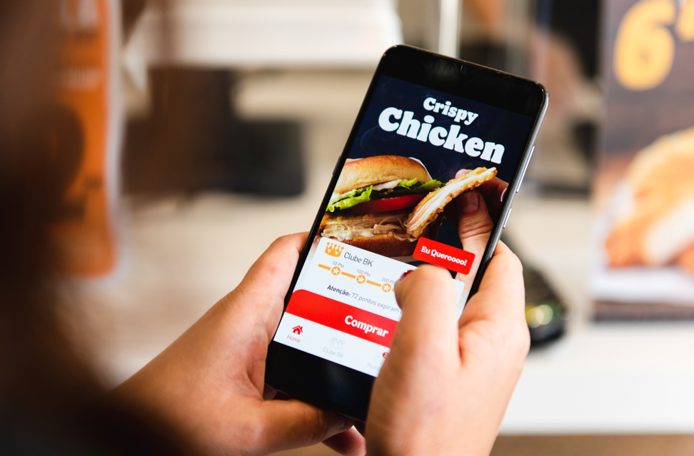 Burger King lança delivery peloidos de delivery via WhatsApp