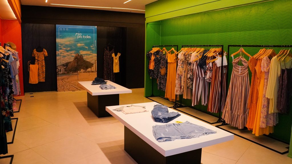 Shein, gigante chinesa de fast fashion, inaugura primeira pop-up store no Brasil