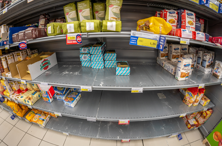 Estoques de supermercados atingem o menor volume desde 2020