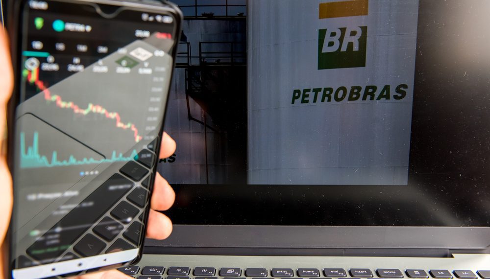 Bolsonaro sugere CPI, STF pede explicação e Garcia chama reajuste da Petrobras de deboche