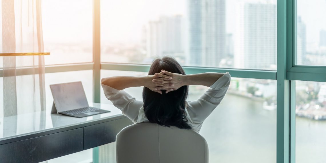 Jornada de trabalho reduzida: quando a tendência vai chegar ao Brasil?