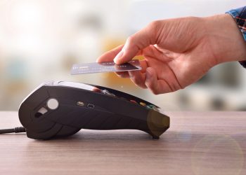 Visa: Pagamento por aproximação já chega a 67% das transações com cartões no Brasil