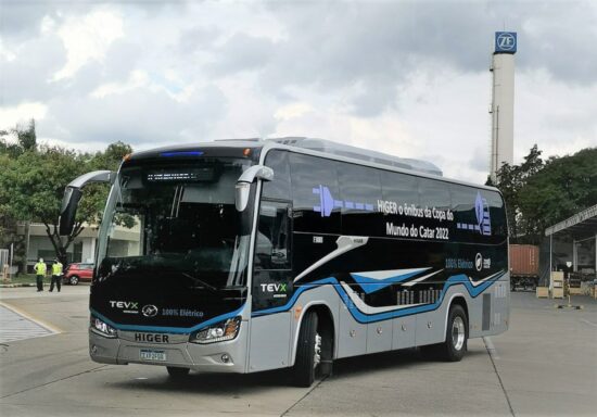 Montadora chinesa promete fábrica de ônibus elétricos no Ceará