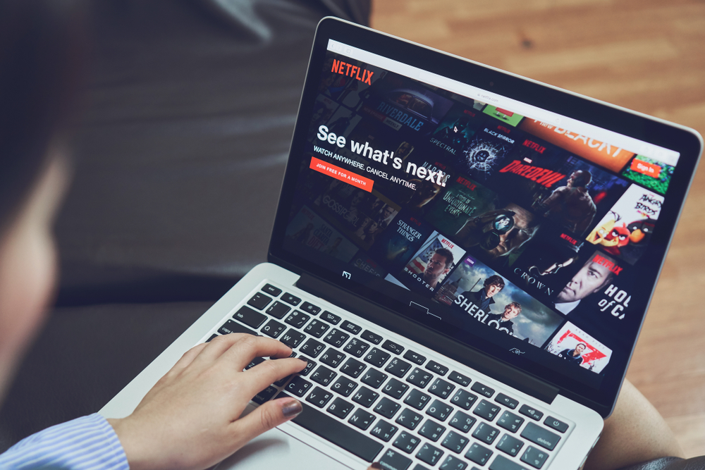 Netflix anuncia parceria com Microsoft em novo plano de assinatura com anúncios
