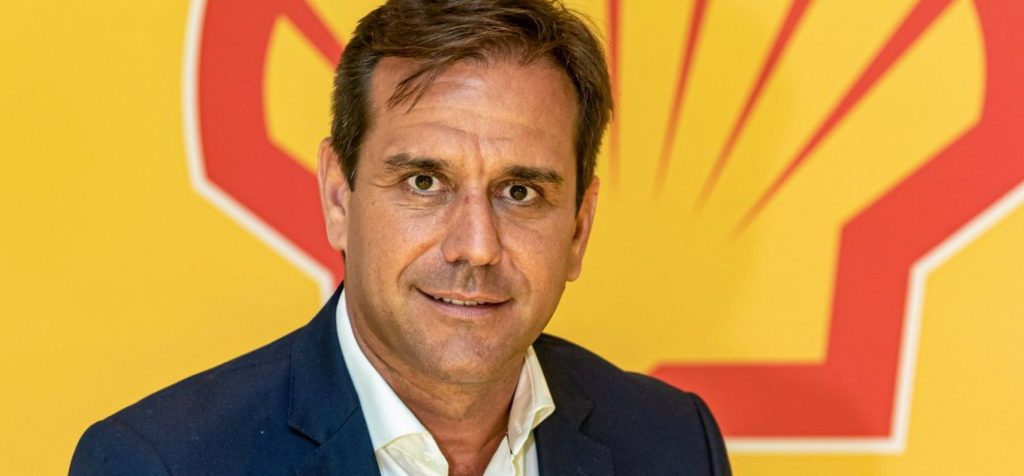 Novo presidente da Shell Brasil assume cargo na empresa onde entrou estagiário