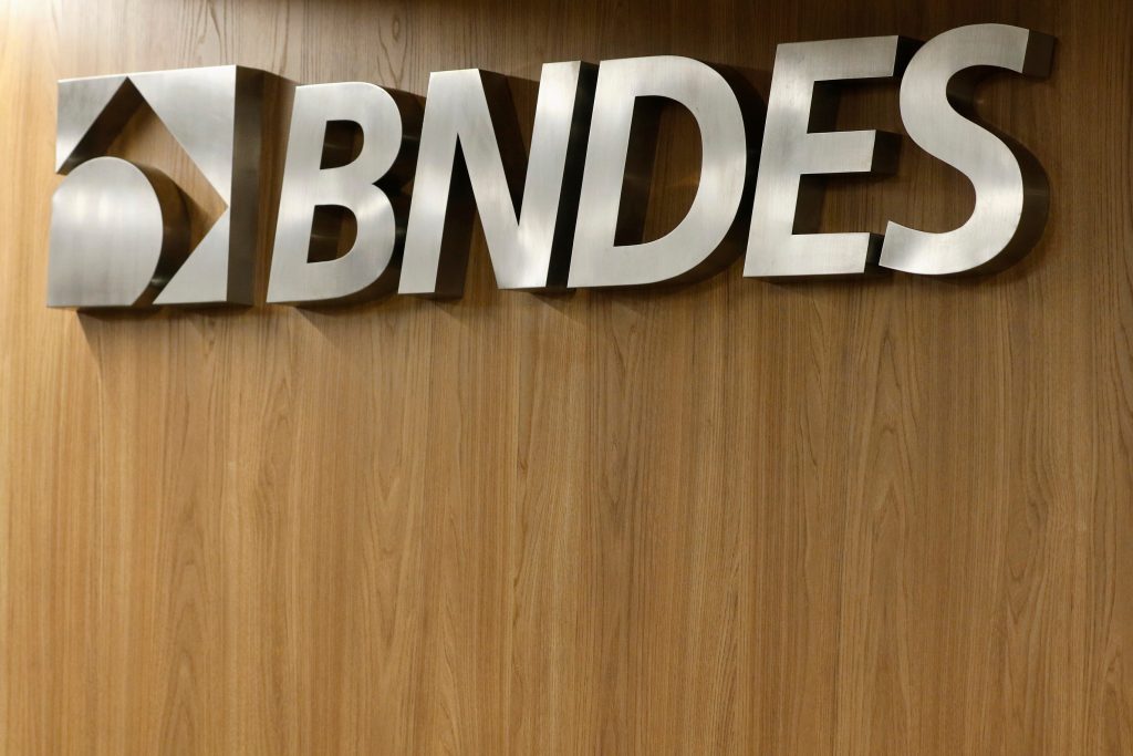 BNDES aprova R$ 32 mi para levar banda larga a escolas públicas e casas de áreas rurais do RS