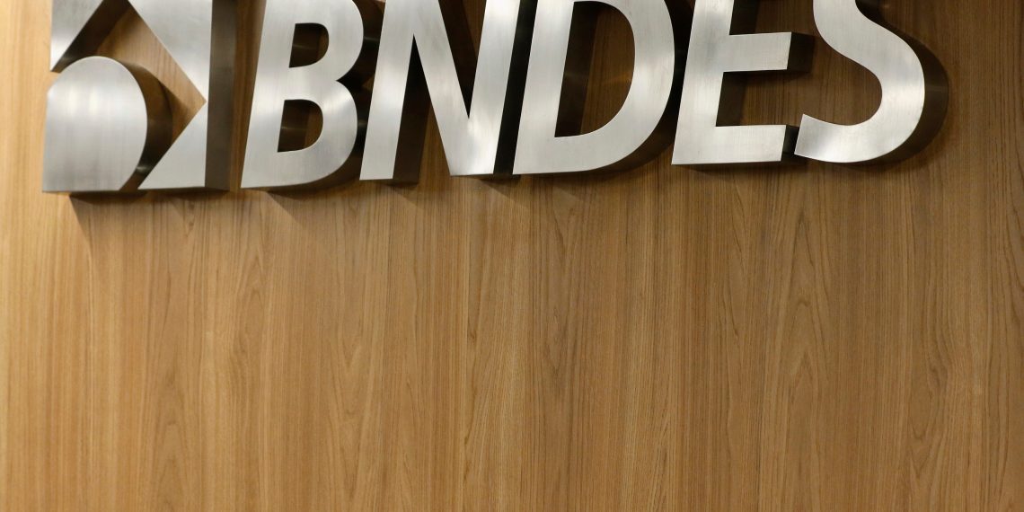 BNDES aprova R$ 32 mi para levar banda larga a escolas públicas e casas de áreas rurais do RS