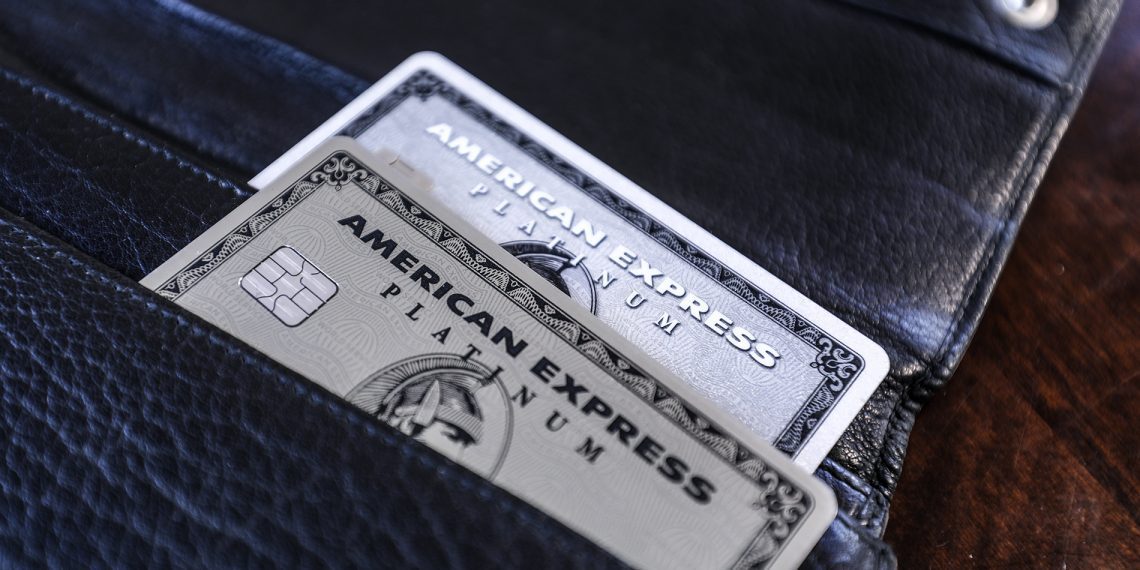 FIS e American Express expandem parceria para processar cartões da bandeira