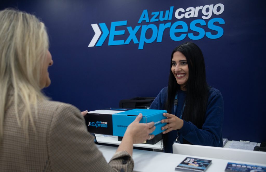 Azul Cargo expande sua atuação no país com abertura de 14 lojas até o final do ano