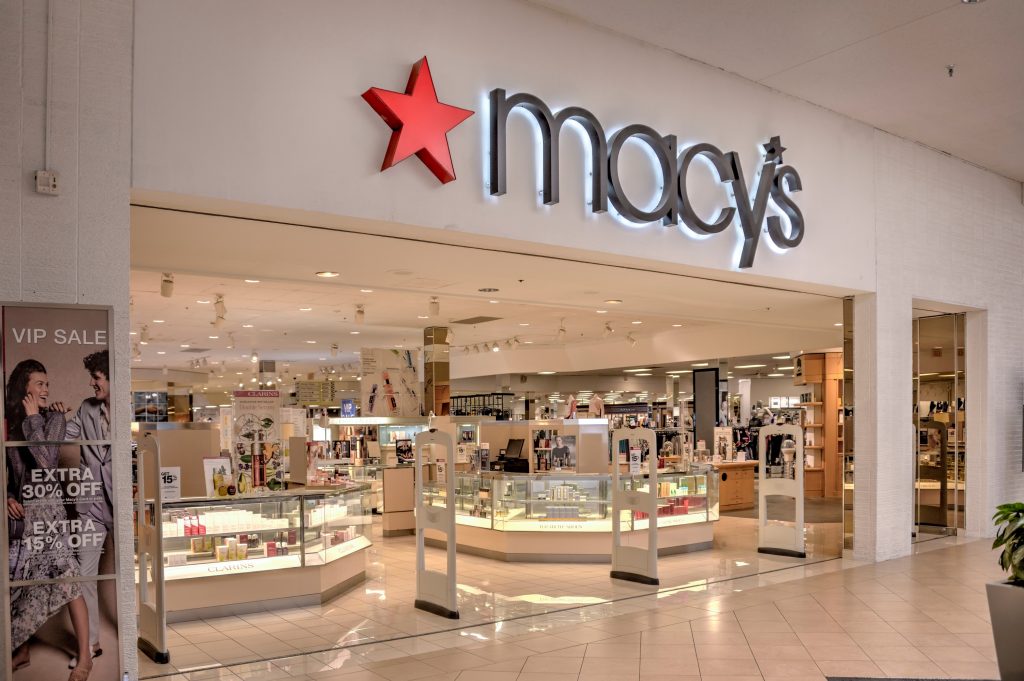 Macy's transforma espaços de 35 lojas em mini Centros de Distribuição