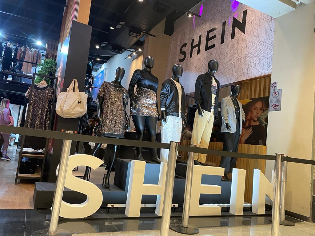 Shein inaugura primeira pop-up store no Brasil e planeja abertura