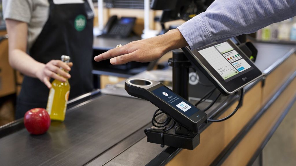 Amazon lança pagamento com leitura de palma nas lojas da Whole Foods