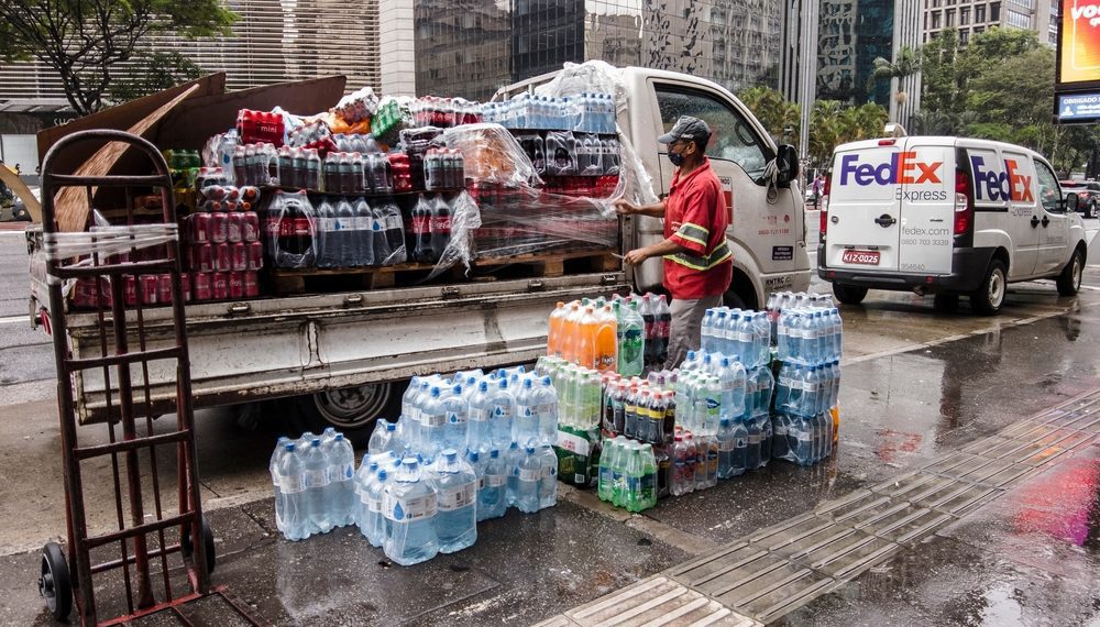 Prefeitura de São Paulo libera o transporte de alimentos do rodízio